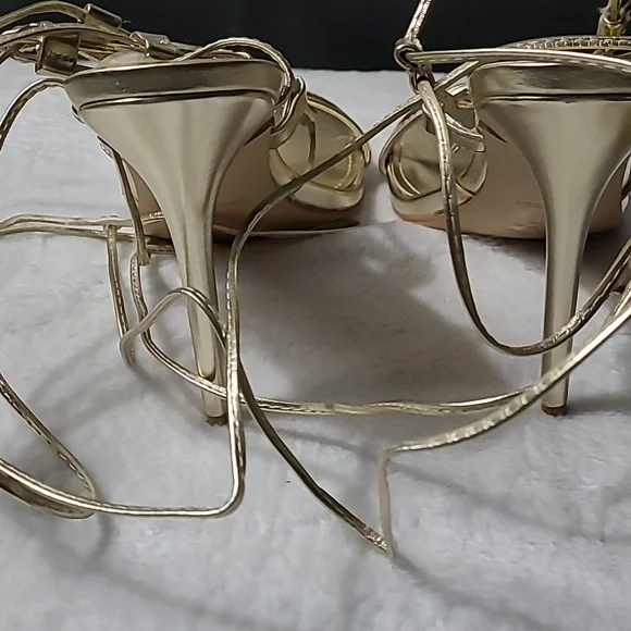 Nine West Women's Gold Shoe - Picture 3 of 8
